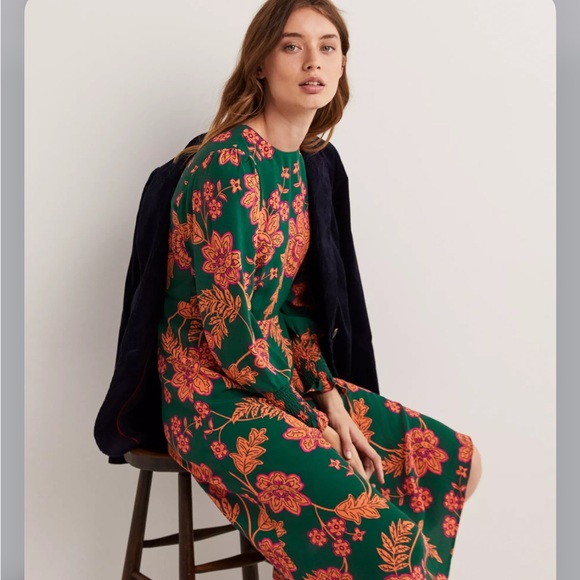 Boden Floral Print Smocked Cuff Midi Dress, Hunter Green/Multi - Picture 2 of 4